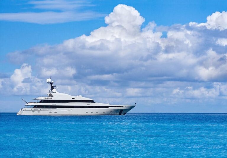 Find a Job on a Superyacht